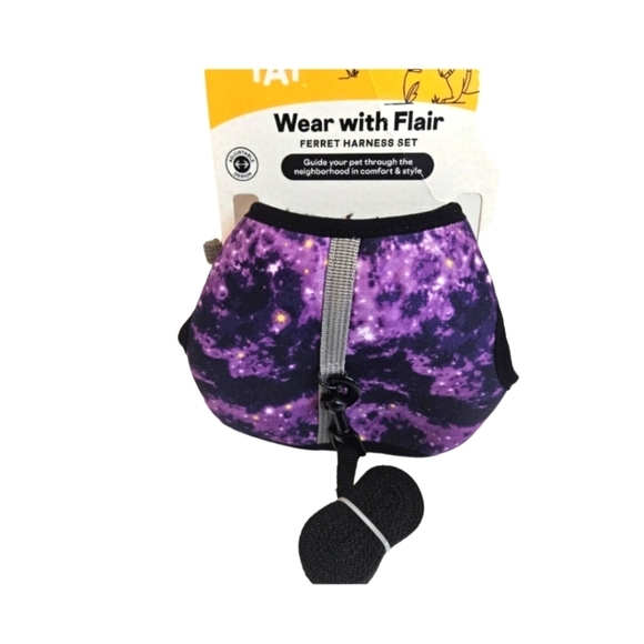 Petco EveryYay Wear With Flair Galaxy-Print Ferret Harness and Leash with Bell - Picture 3 of 17